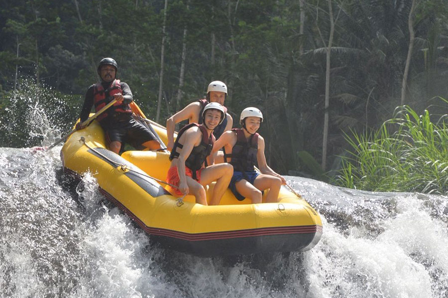 telaga waja rafting bali, rafting in bali, rafting with a group, telaga waja rafting adventure, telaga waja rafting,